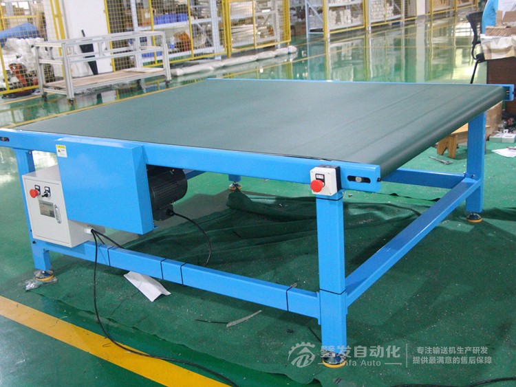 藍(lán)色碳鋼烤漆大線結(jié)構(gòu)皮帶輸送機(jī) 藍(lán)色碳鋼烤漆大線結(jié)構(gòu)皮帶輸送機(jī)