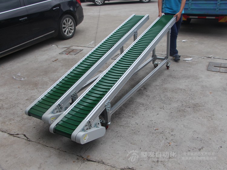 皮帶面加橫向?qū)l小型皮帶輸送機 皮帶面加橫向?qū)l小型皮帶輸送機