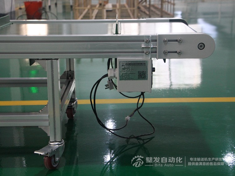 帶擋板直線與爬坡輸送機 帶擋板直線與爬坡輸送機