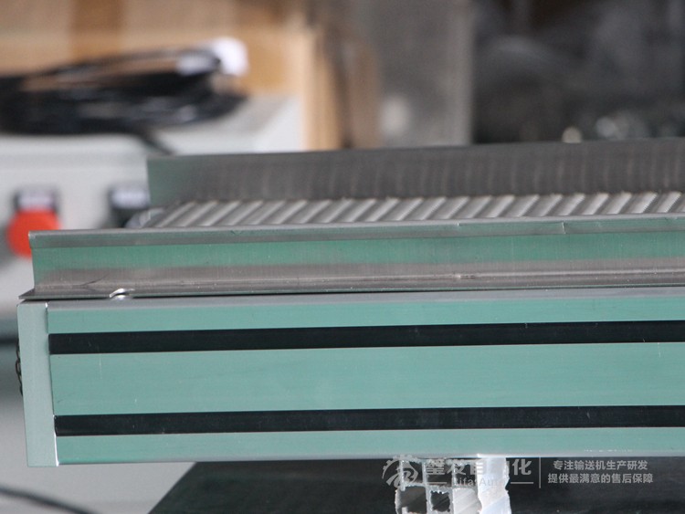 小型型材結(jié)構(gòu)不銹鋼網(wǎng)鏈輸送機 小型型材結(jié)構(gòu)不銹鋼網(wǎng)鏈輸送機