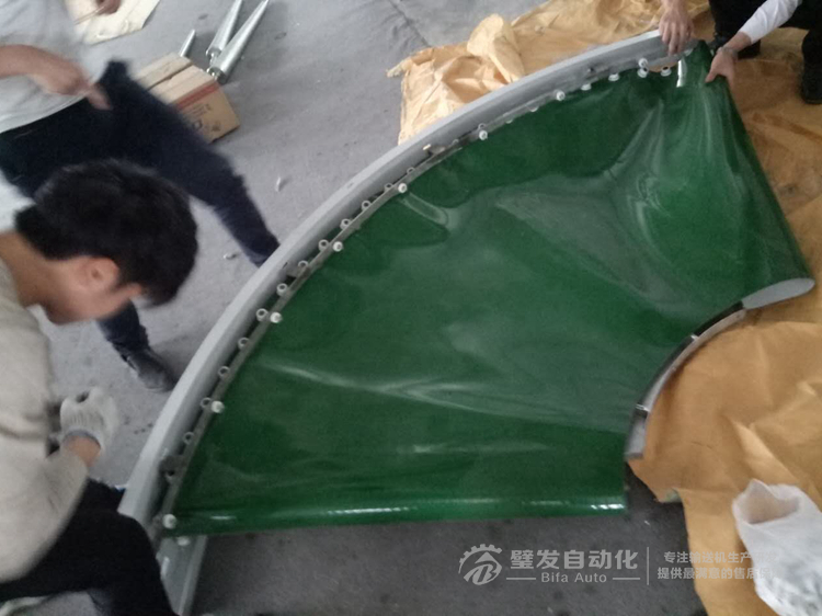 90度轉彎輸送機 90度轉彎輸送機